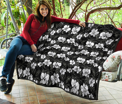 Black And White Cattleya Pattern Print Quilt