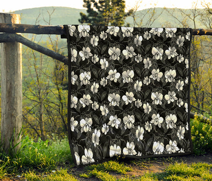 Black And White Cattleya Pattern Print Quilt