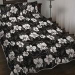 Black And White Cattleya Pattern Print Quilt Bed Set
