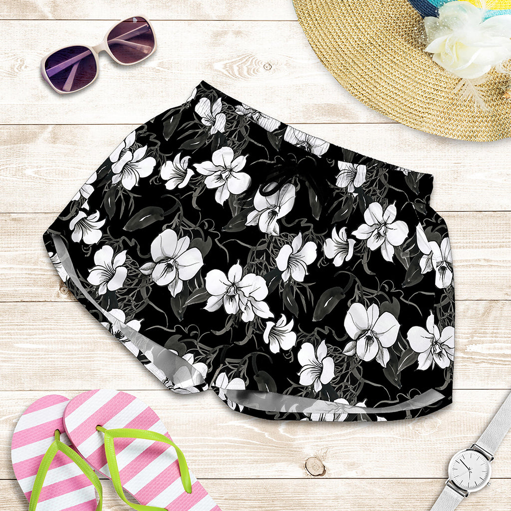 Black And White Cattleya Pattern Print Women's Shorts