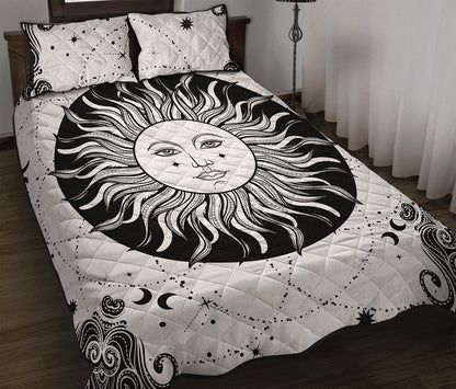 Black And White Celestial Sun Print Quilt Bed Set