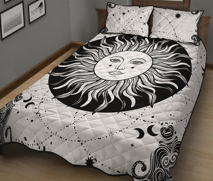 Black And White Celestial Sun Print Quilt Bed Set