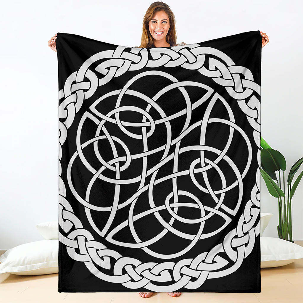 Black And White Celtic Knot Print Blanket