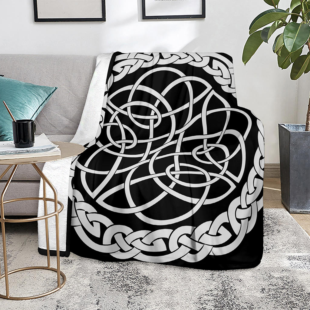 Black And White Celtic Knot Print Blanket