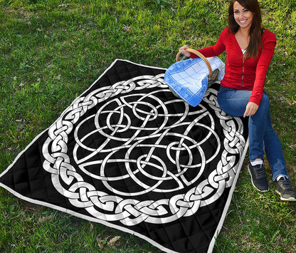 Black And White Celtic Knot Print Quilt