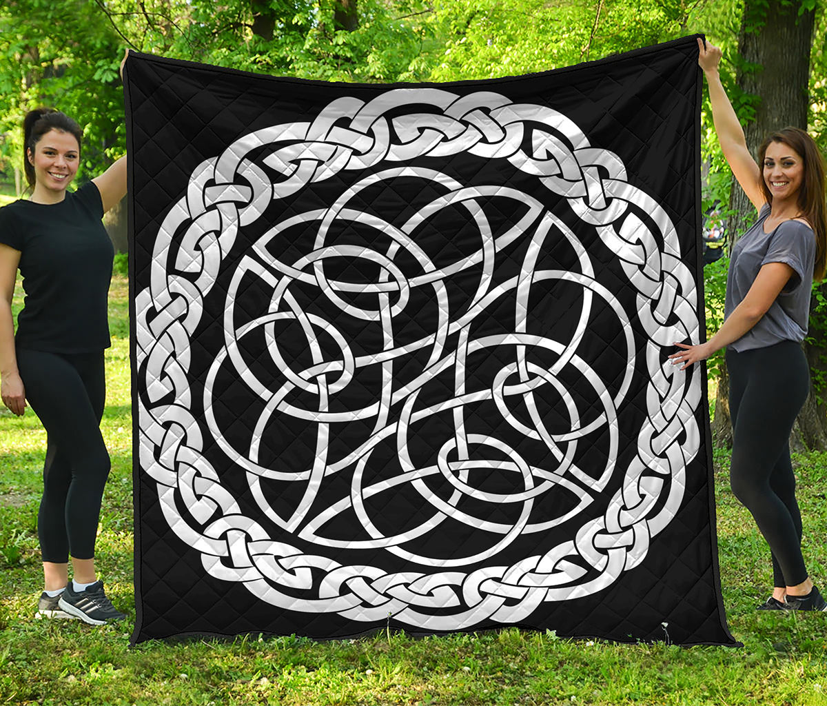 Black And White Celtic Knot Print Quilt