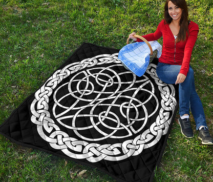 Black And White Celtic Knot Print Quilt