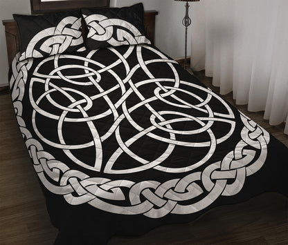 Black And White Celtic Knot Print Quilt Bed Set