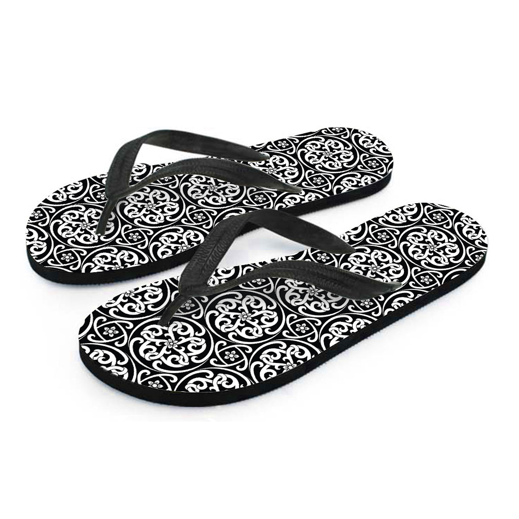 Black And White Celtic Pattern Print Flip Flops