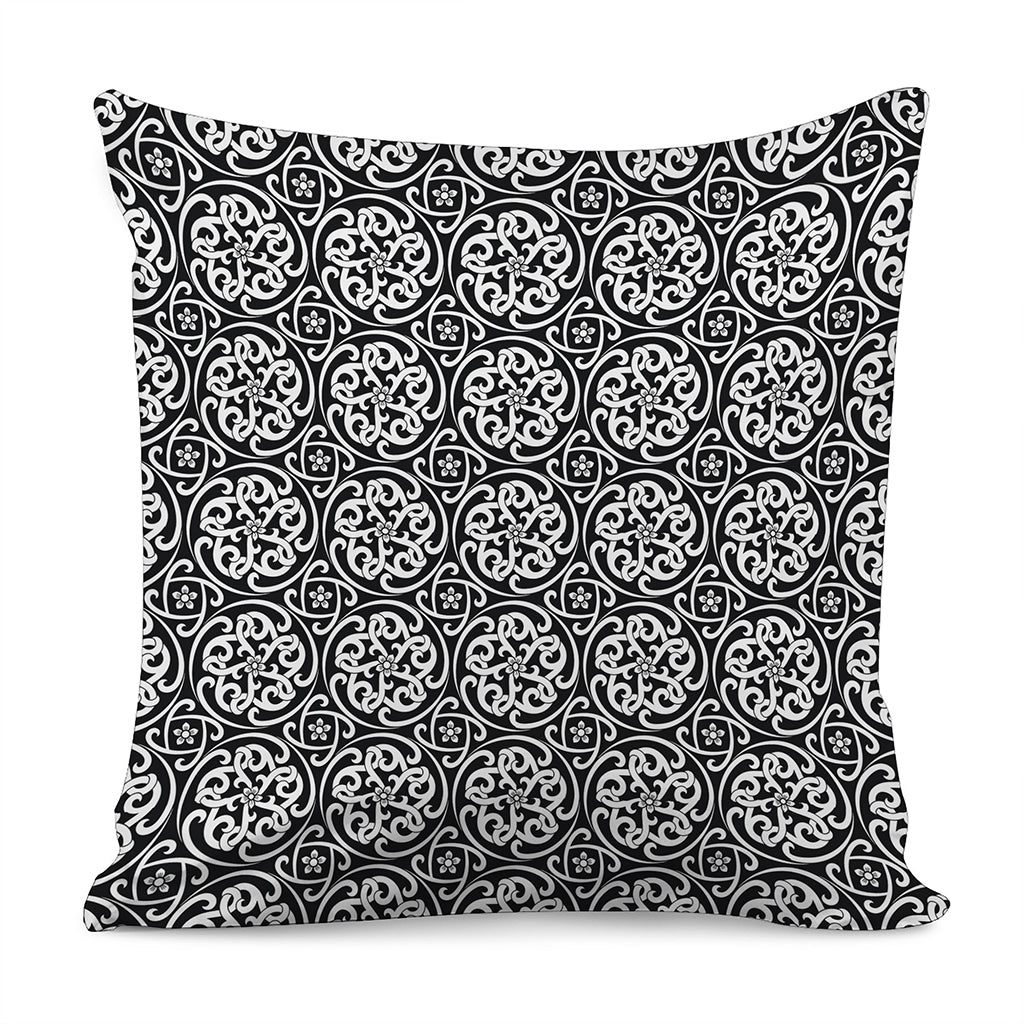 Black And White Celtic Pattern Print Pillow Cover