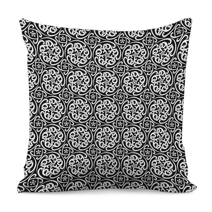 Black And White Celtic Pattern Print Pillow Cover