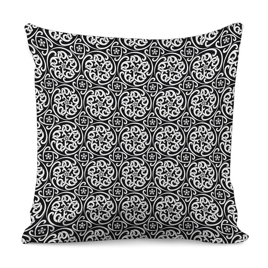 Black And White Celtic Pattern Print Pillow Cover