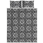 Black And White Celtic Pattern Print Quilt Bed Set