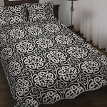 Black And White Celtic Pattern Print Quilt Bed Set