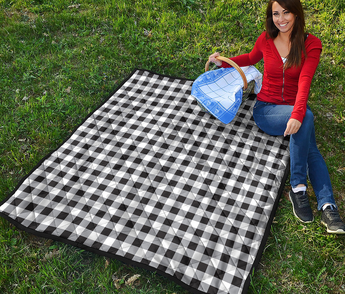 Black And White Check Pattern Print Quilt
