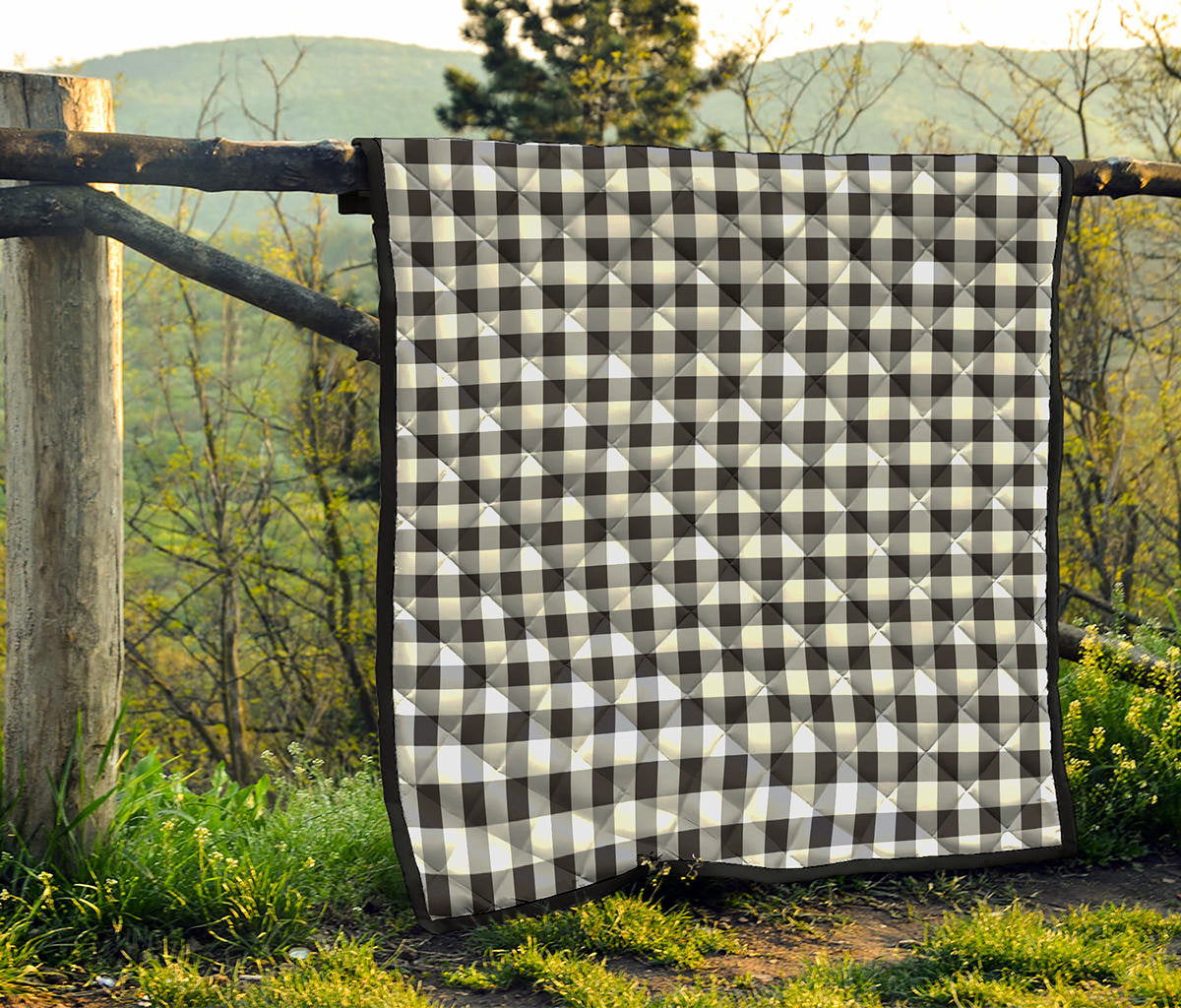 Black And White Check Pattern Print Quilt