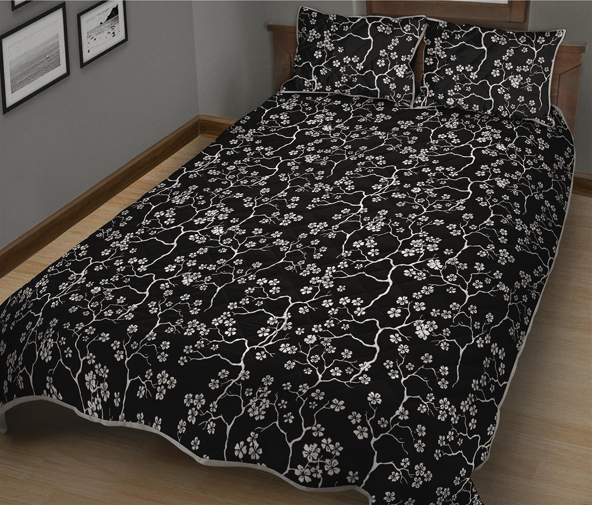 Black And White Cherry Blossom Print Quilt Bed Set