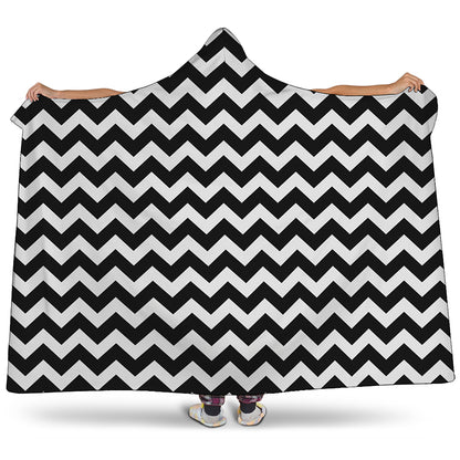 Black And White Chevron Pattern Print Hooded Blanket