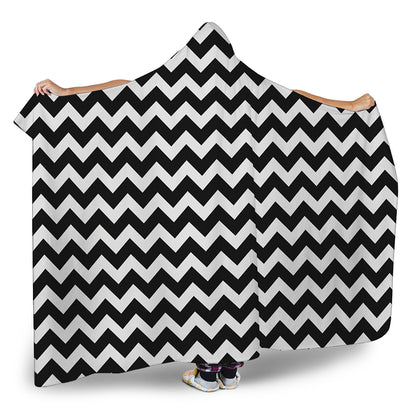 Black And White Chevron Pattern Print Hooded Blanket