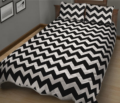 Black And White Chevron Pattern Print Quilt Bed Set