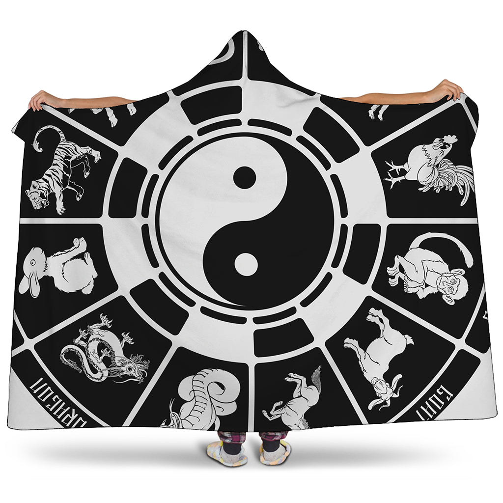 Black And White Chinese Zodiac Print Hooded Blanket