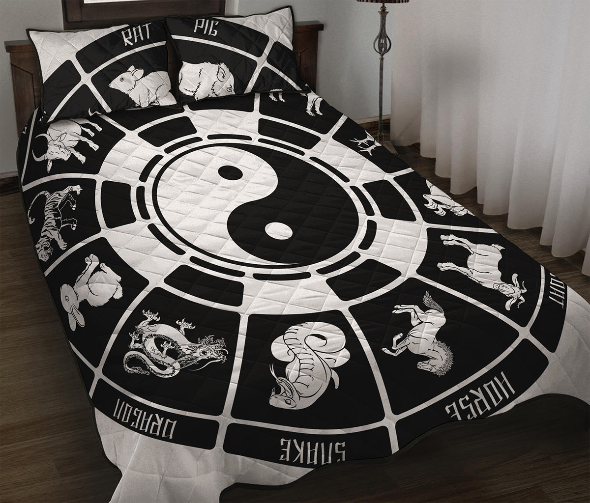 Black And White Chinese Zodiac Print Quilt Bed Set
