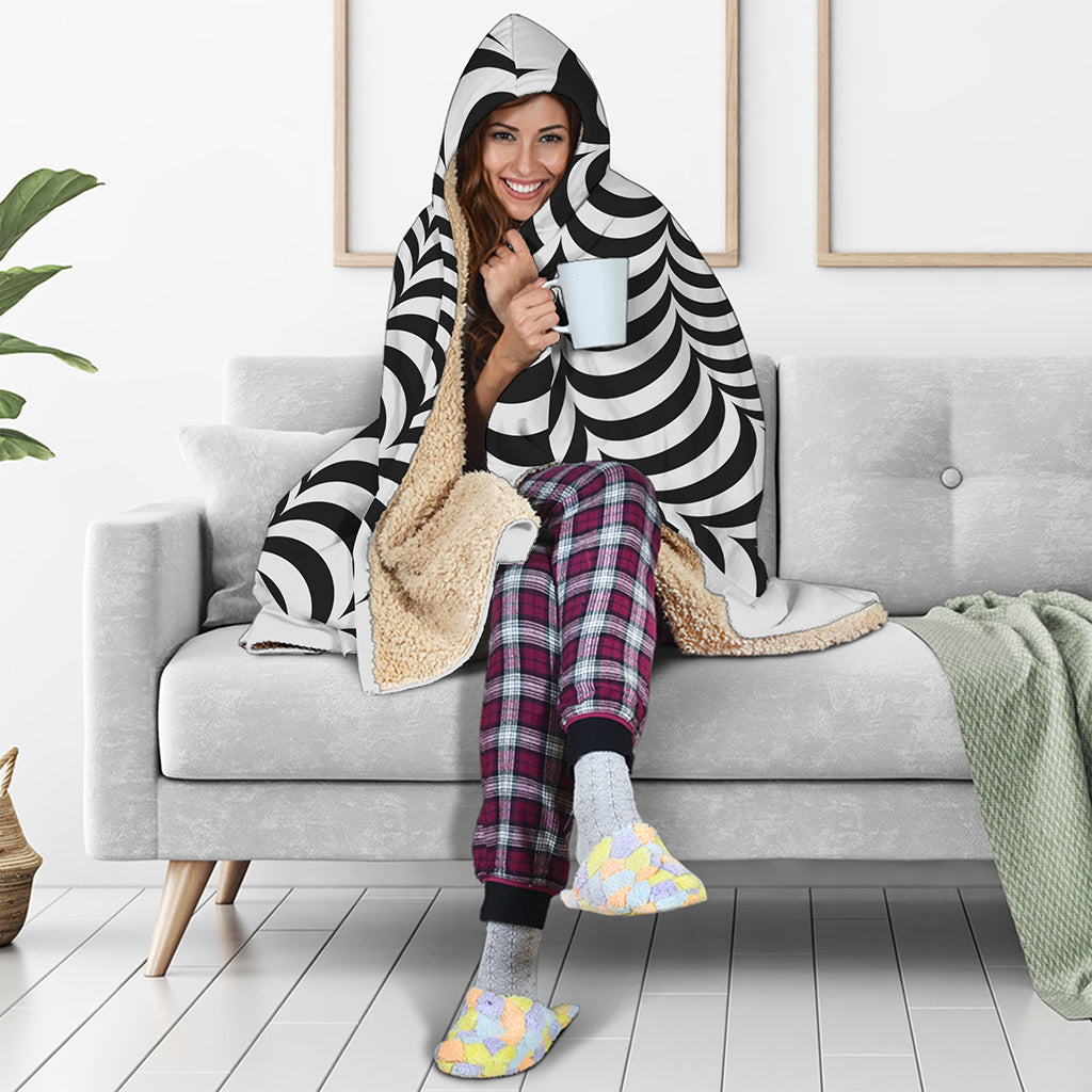 Black And White Circle Illusion Print Hooded Blanket