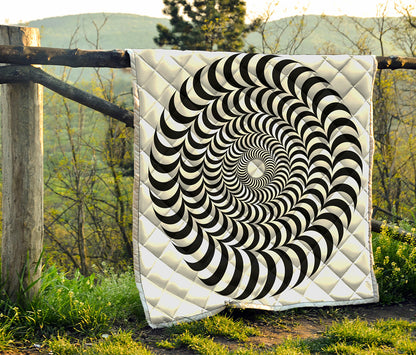 Black And White Circle Illusion Print Quilt