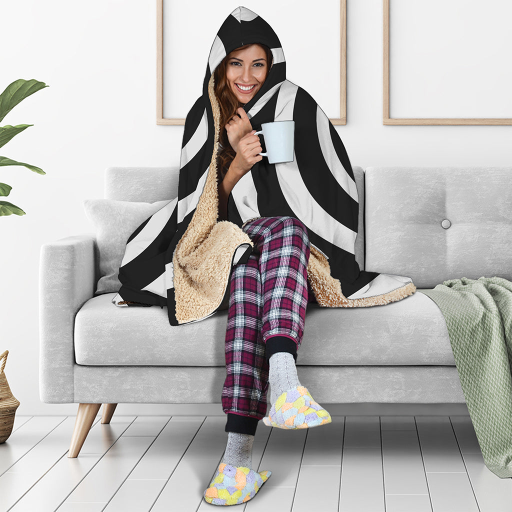 Black And White Circle Swirl Print Hooded Blanket
