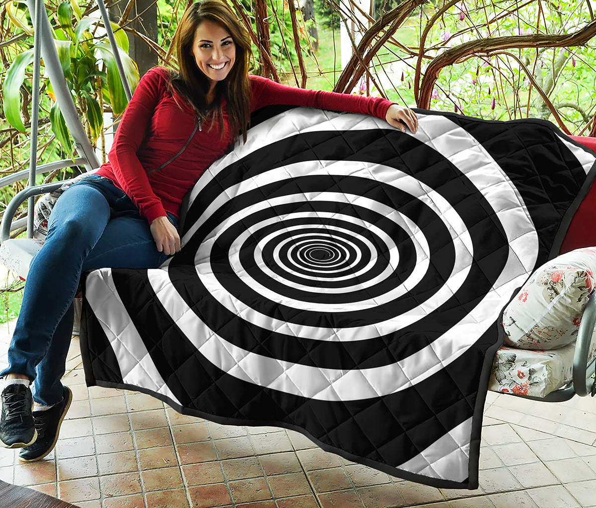 Black And White Circle Swirl Print Quilt