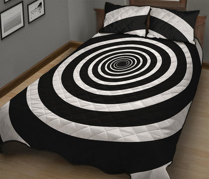 Black And White Circle Swirl Print Quilt Bed Set