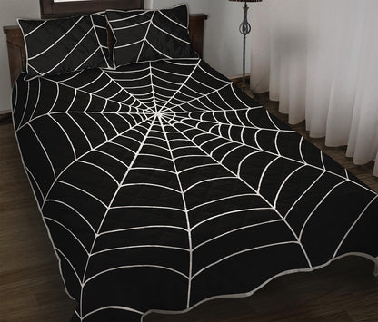 Black And White Cobweb Print Quilt Bed Set