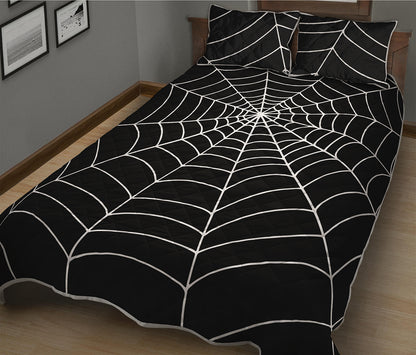 Black And White Cobweb Print Quilt Bed Set