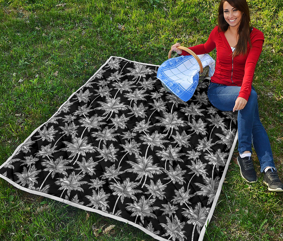 Black And White Coconut Tree Print Quilt