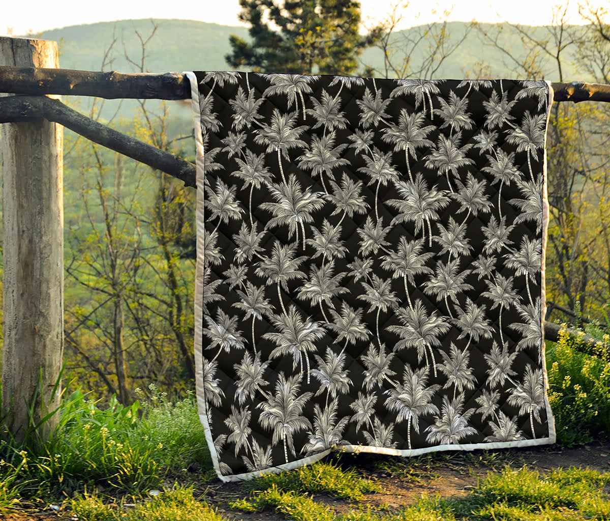 Black And White Coconut Tree Print Quilt