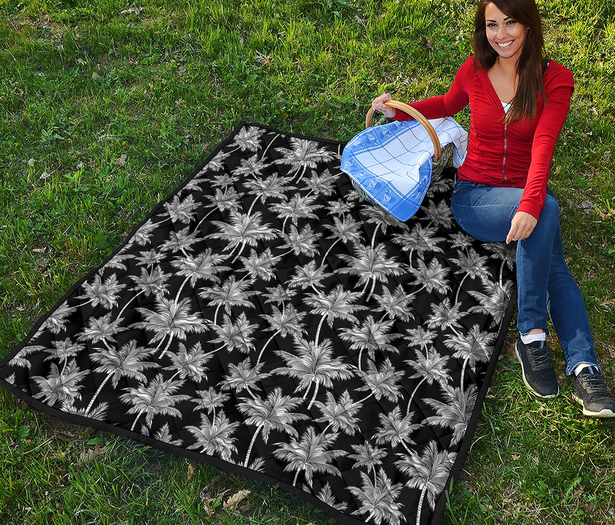 Black And White Coconut Tree Print Quilt