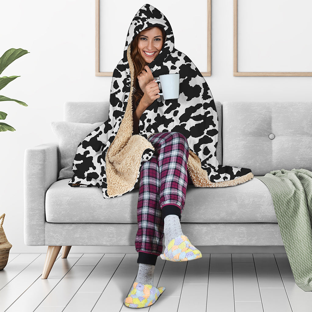 Black And White Cow Pattern Print Hooded Blanket
