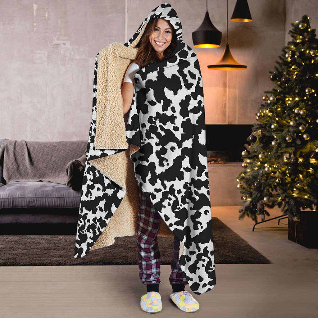 Black And White Cow Pattern Print Hooded Blanket