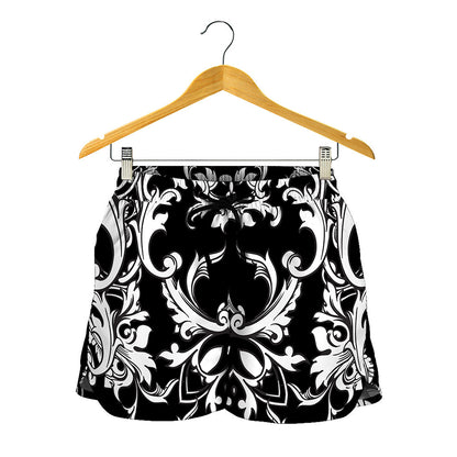 Black And White Damask Pattern Print Women's Shorts