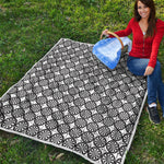 Black And White Dartboard Pattern Print Quilt