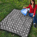 Black And White Dartboard Pattern Print Quilt
