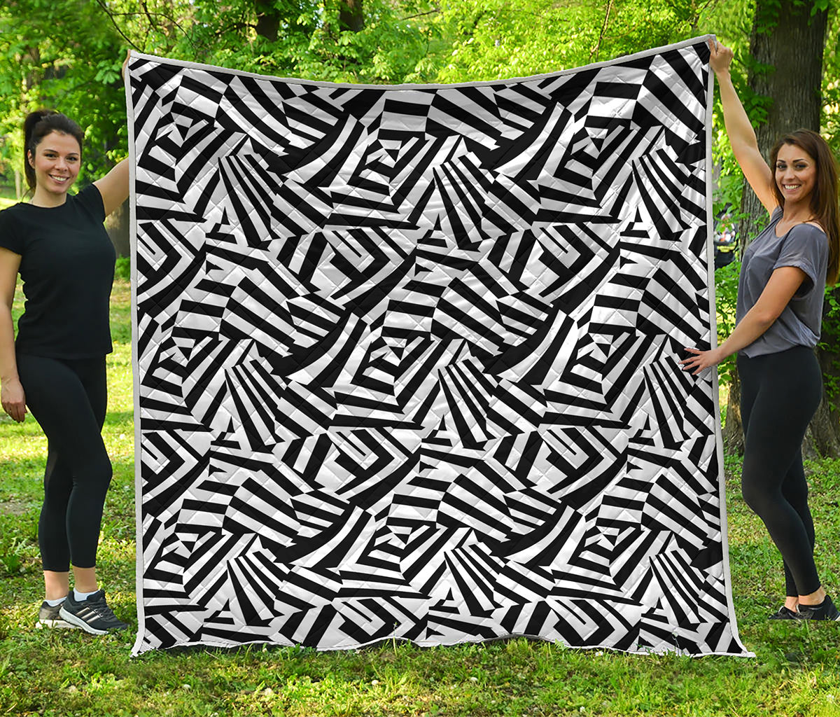 Black And White Dazzle Pattern Print Quilt