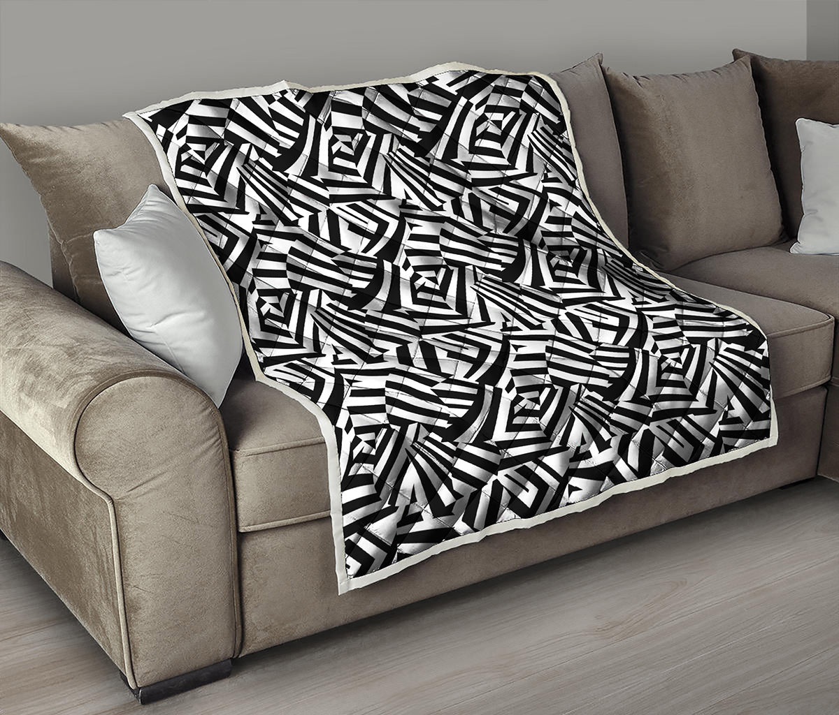 Black And White Dazzle Pattern Print Quilt
