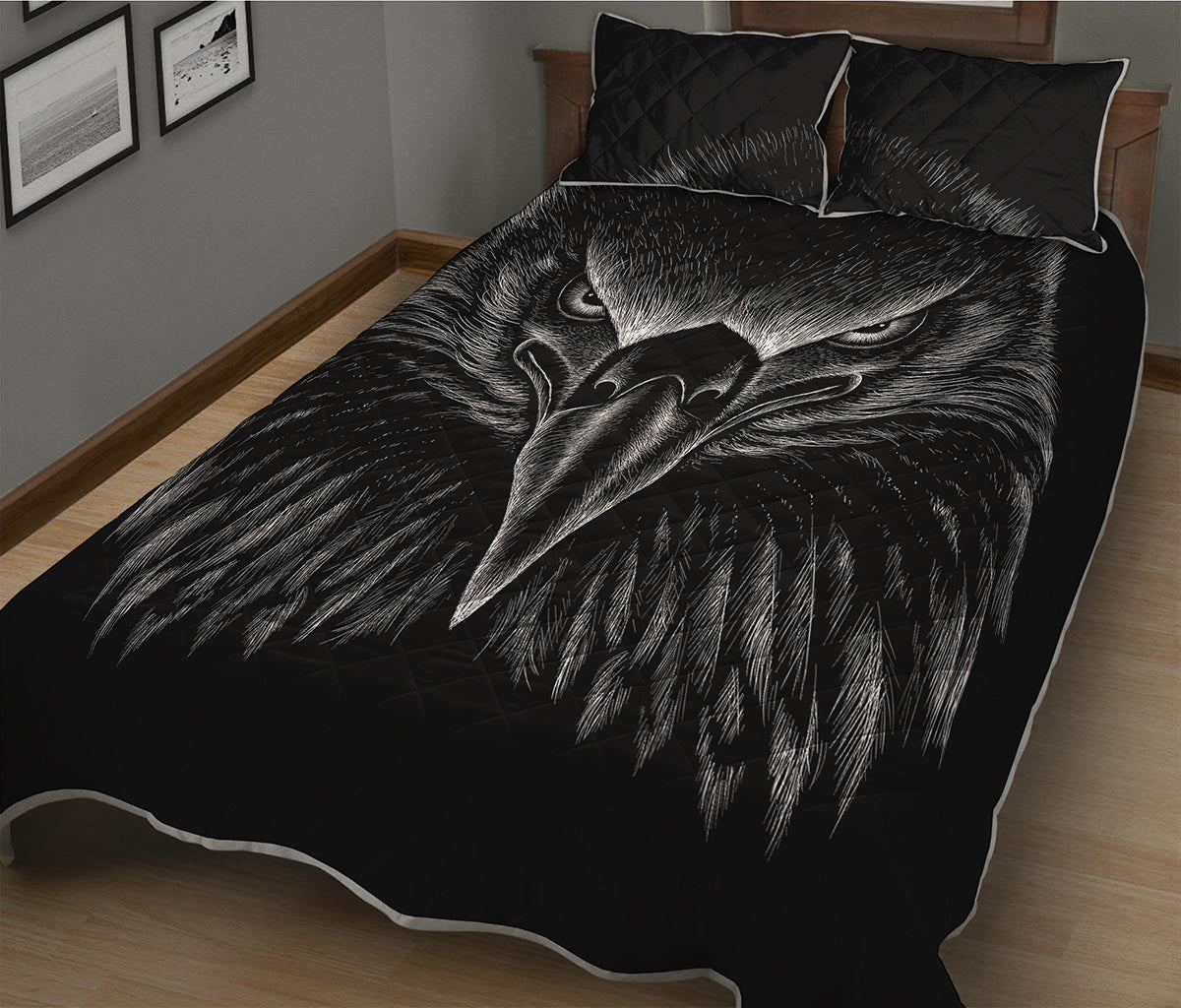 Black And White Eagle Print Quilt Bed Set