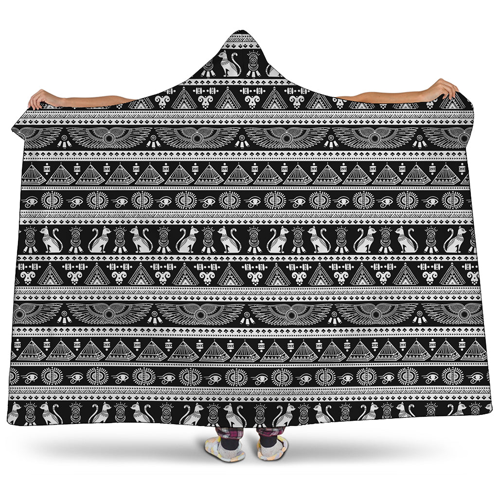 Black And White Egypt Pattern Print Hooded Blanket