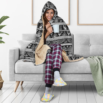 Black And White Egypt Pattern Print Hooded Blanket