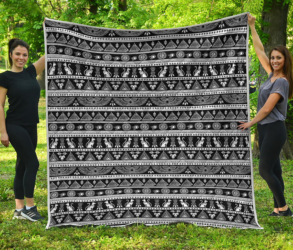 Black And White Egypt Pattern Print Quilt