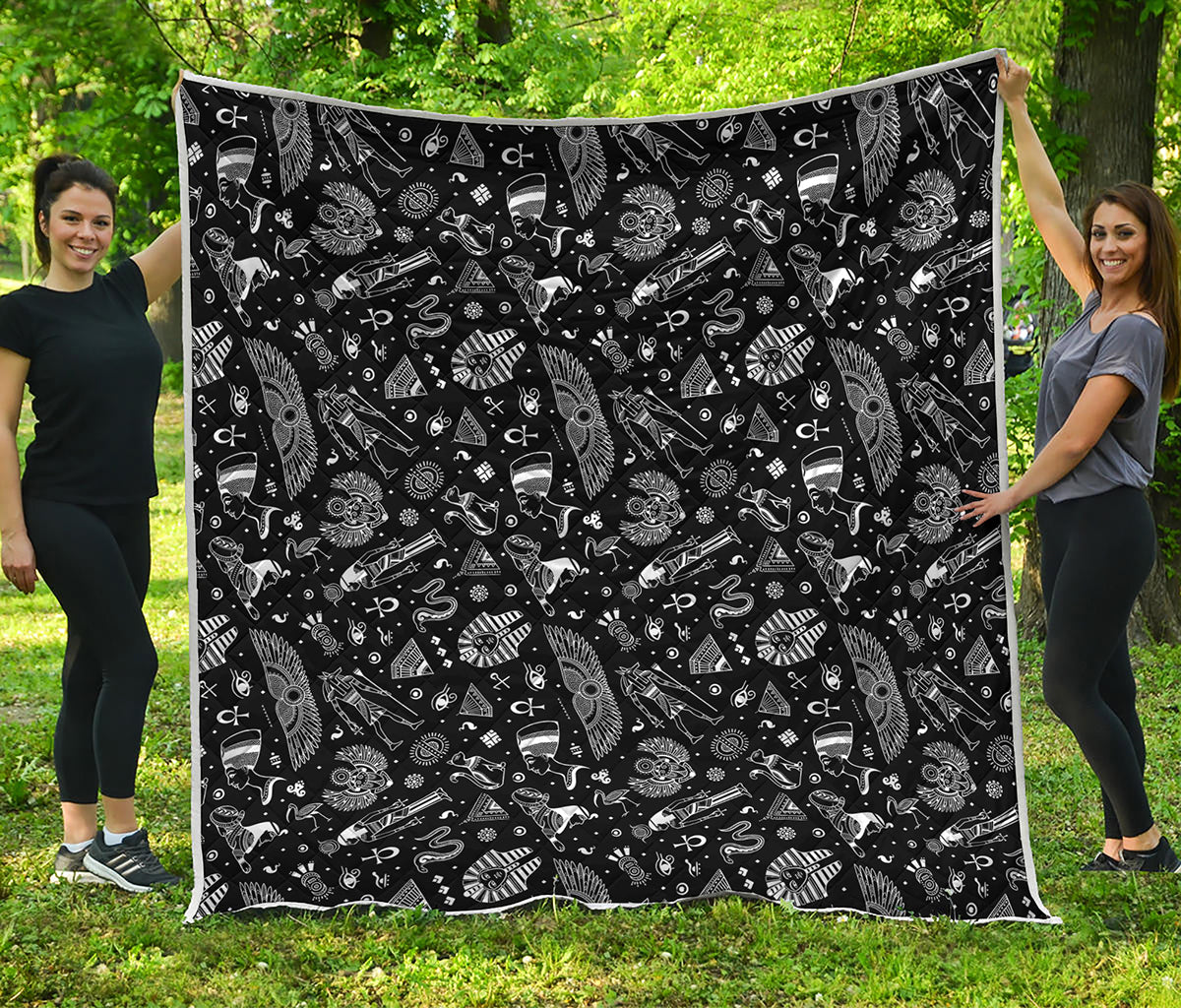 Black And White Egyptian Pattern Print Quilt