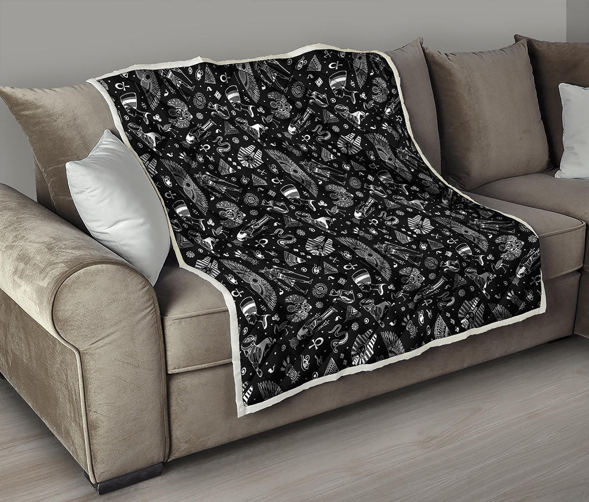 Black And White Egyptian Pattern Print Quilt