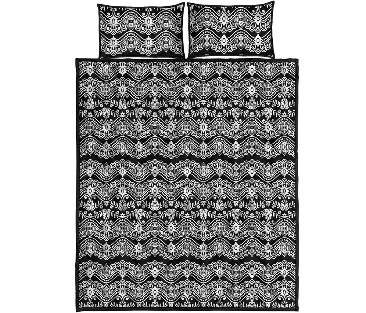 Black And White Ethnic Boho Print Quilt Bed Set